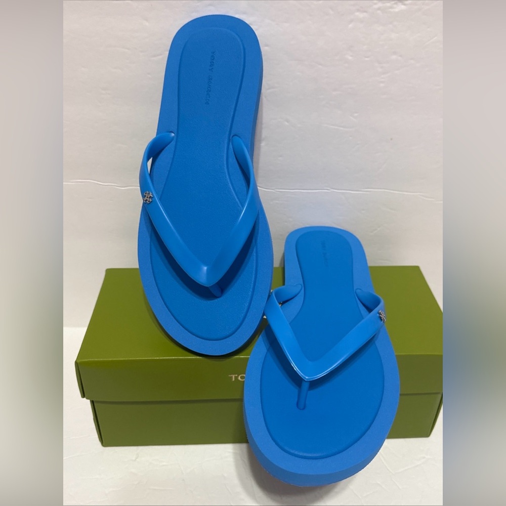 NWT !!Tory Burch Kira Padded Flip Flop Cave Blue / Silver